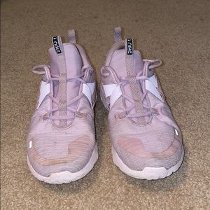 Nike renew running shoe